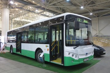 На вулиці Києва випустили перший електробус