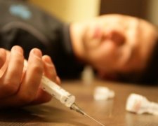 Дніпропетровські міліціонери отримали 11 років за продаж наркотиків