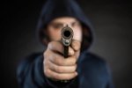 Терміново! У Києві озброєна банда напала на бізнесвумен