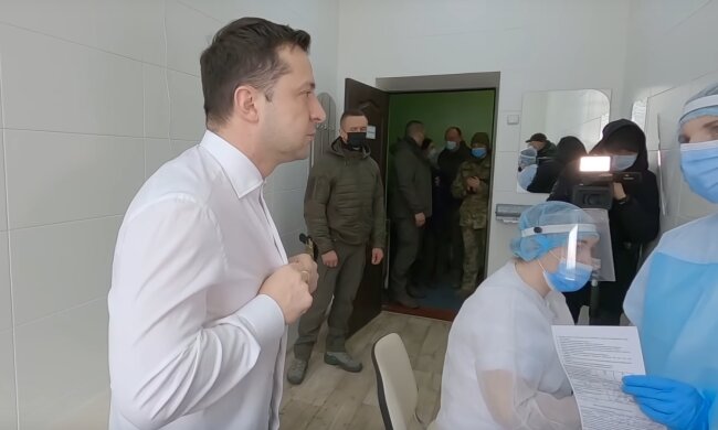 Зеленський вакцинувався від covid-19, скрін з відео