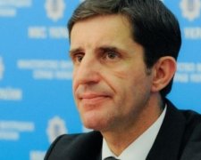 Шкиряк заявил, что Кремль с руки кормит Тимошенко