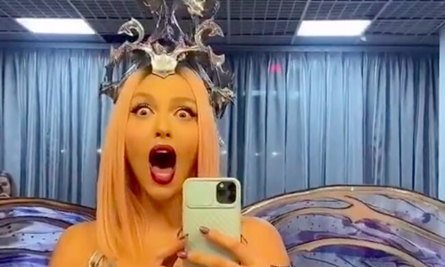 Оля Полякова, instagram.com/polyakovamusic/