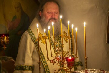 Священник, фото: Києво-Печерська лавра
