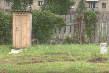 В Хмельницком "черные строители" захватили кладбища - кирпичи на могилах