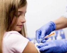 МОЗ забезпечить дітей довгоочікуваними вакцинами