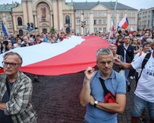 Поляки подняли массовый бунт из-за известной украинки: что происходит
