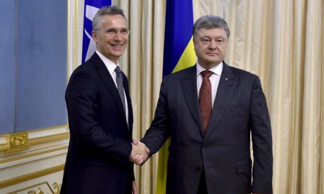 Порошенко зробив важливу заяву про вступ до НАТО