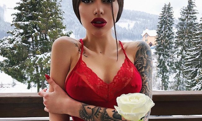 Алена Омович