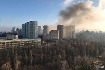 Пстраждав житловий будинок від ракети, що, вірогідно, прямувала у бік аеропорту