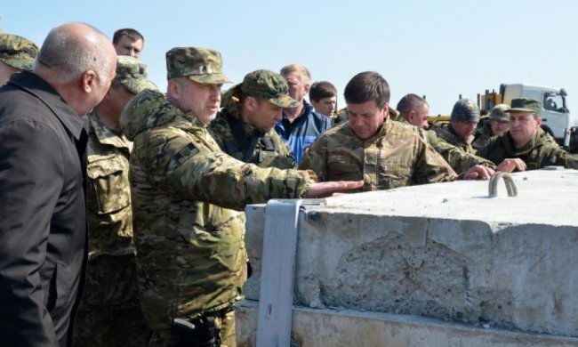 Маріуполь захищає від наступу єдина фортеця