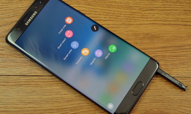 Samsung знову підставив своїх фанатів