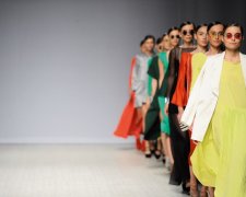 Ukrainian Fashion Week шокувала гостей: голі моделі в гуцульських убраннях, восьминоги і шкіряні сукні