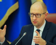 Санкції з РФ можна зняти тільки в разі повернення Криму та Донбасу - Яценюк