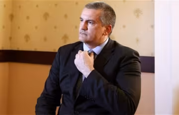 Аксьонов погрожує Порошенку військовим трибуналом
