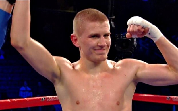 Молодий український боксер здобув четверту за два місяці перемогу на профі-ринзі