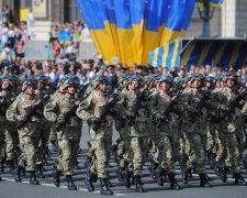 По Хрещатику вночі пройдуть війська