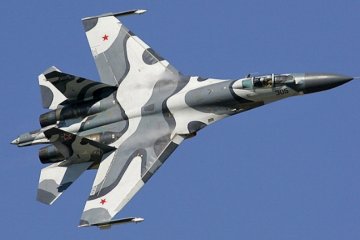 Российский истребитель чуть не столкнулся с американским самолетом