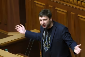 Парасюка обвинили в нападении на копа