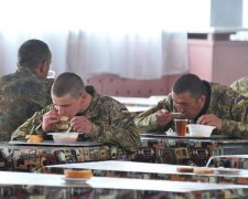 Військовий загадково потрапив до лікарні, показавши моторошні умови життя в "Десні"