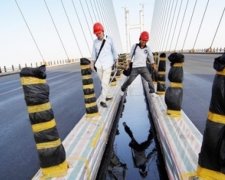 Китайці побудували міст з найдовшим в світі прогоном