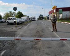 Шалений водій Lexus скалічив прикордонника