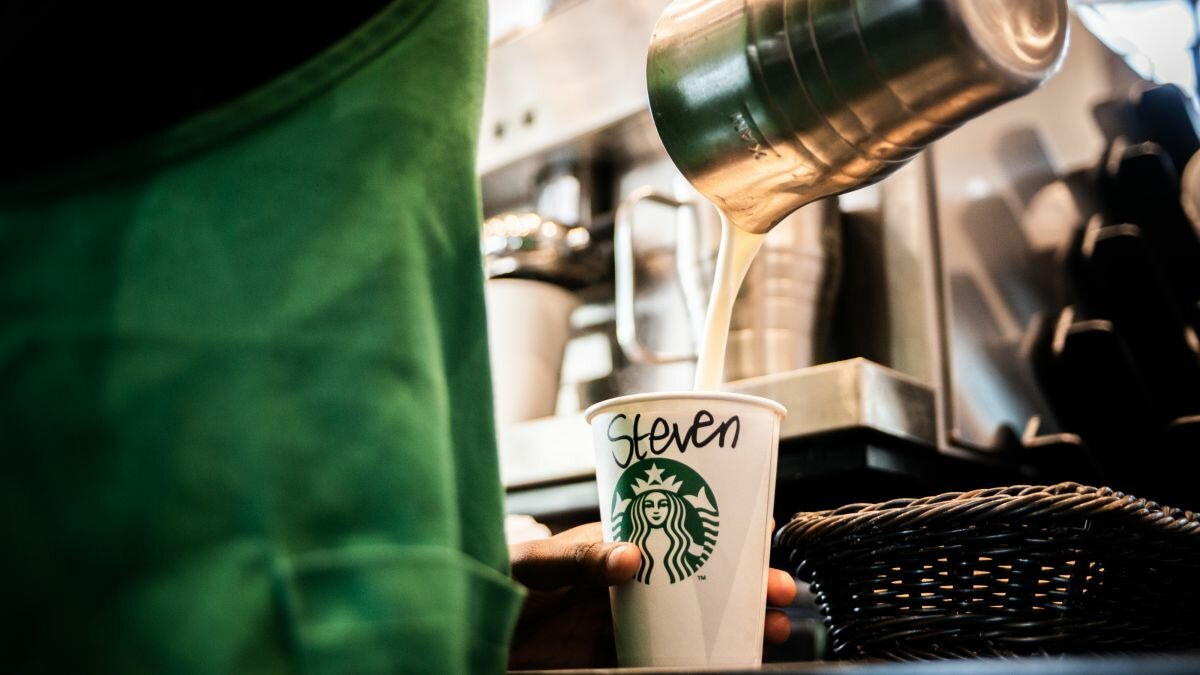 Starbucks создала необычную ручку для бесконтактной оплаты: обзор - ЗНАЙ ЮА