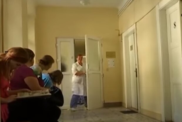 Двухлетнего украинца убивает страшная болезнь, нужна трансплантация - счет идет на дни