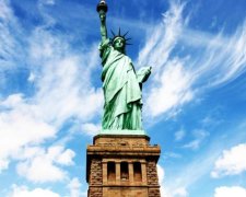 День незалежності США Статуя Свободи відзначила під чиєюсь дупою: відео