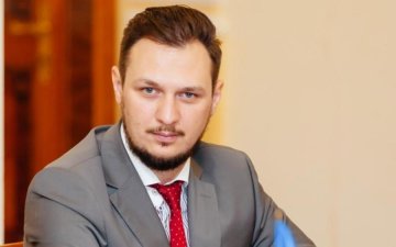 Глава автомобильных дорог Украины ушел "открывать следующую дверь"