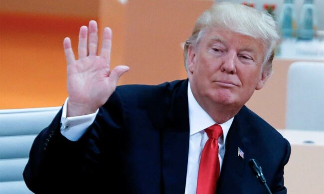 Наодинці в літаку: Трамп шокував світ новою інтрижкою