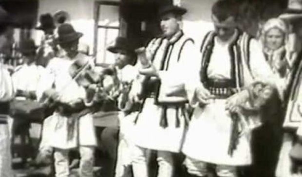 Як українці святкували весілля в 1940 році (відео)