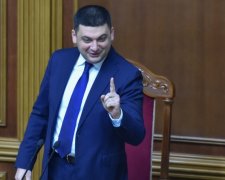 По стопам Ставицкого: Гройсман задекларировал часы и миллионы
