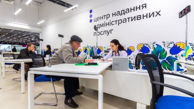 Пенсии и социальные выплаты в условиях карантина, что украинцы получат на руки