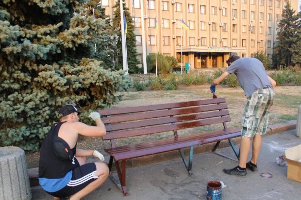 В Одессе коммунальщики восстали против мамочек с детьми: "ходят в пятнах"