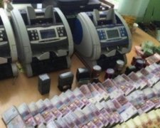 Найбільший конвертаційний центр на Львівщині встиг "відмити" мільярд
