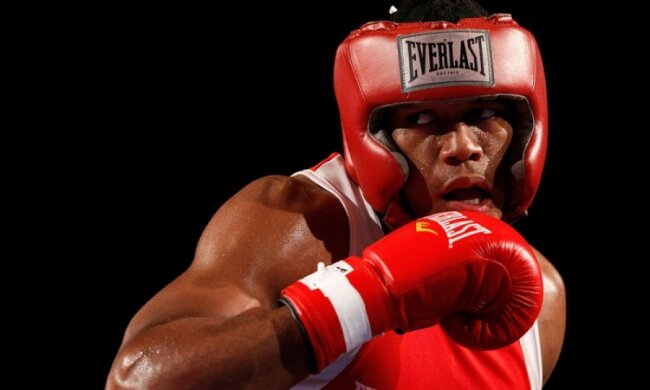 Хантер показал, как готовится к бою с Усиком