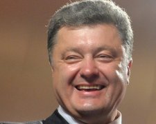 Від Порошенка вимагають внести проект закону про імпічмент президента