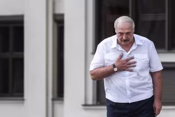 Лукашенко на встрече с митингующими, скрин с фото