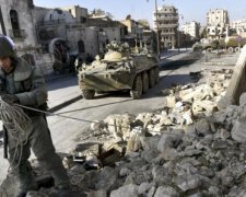 Бий своїх: путінські вояки показали "всю міць" Росії