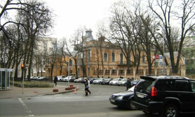 Украинские писатели восстали против руководства