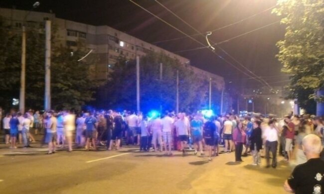 Харьковчане устроили самосуд над виновником смертельной аварии