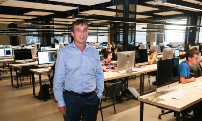 Український мультимільйонер безкоштовно навчатиме "айтішників"