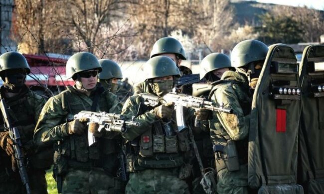 Щоб земля під ногами горіла: в Криму взялися за українців-зрадників