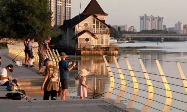 Українці, літо, риболовля, фото із соцмереж