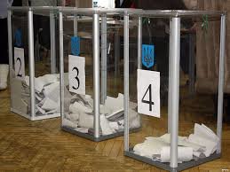Вибори 2019: власники ID-карток не зможуть голосувати, що забули розповісти українцям