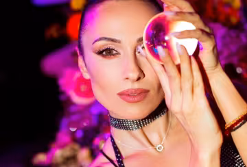 DJ NANA, instagram.com/anastasia_domination/