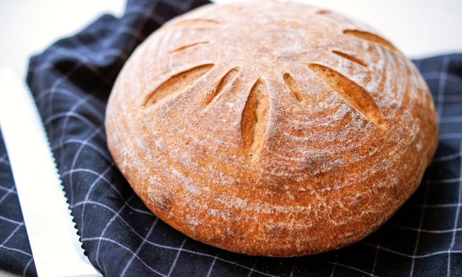 Домашній хліб з кукурудзяним борошном: смачніше ніж у пекарнях