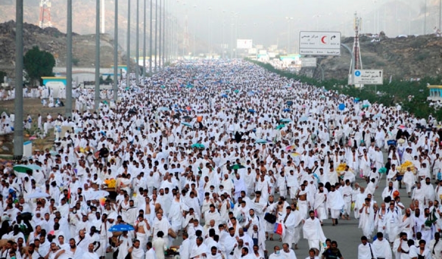 Хаджа в мекку что случилось. Саудовская аравия паломничество мекка. Хадж в мекку. Мекка 2015. Кааба саудовская аравия.