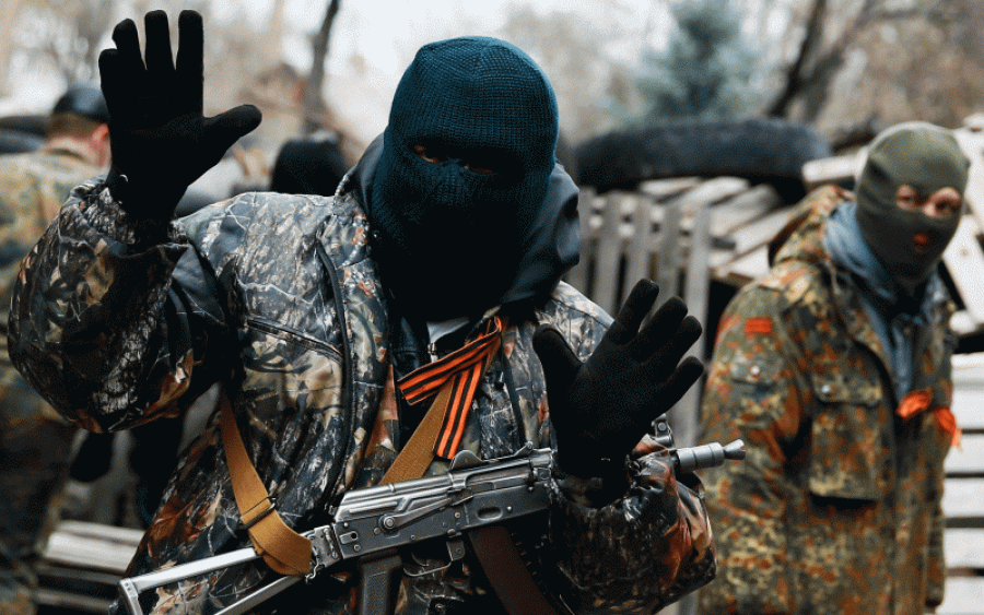 Опасные связи: как боевики наказывают людей из-за украинских операторов