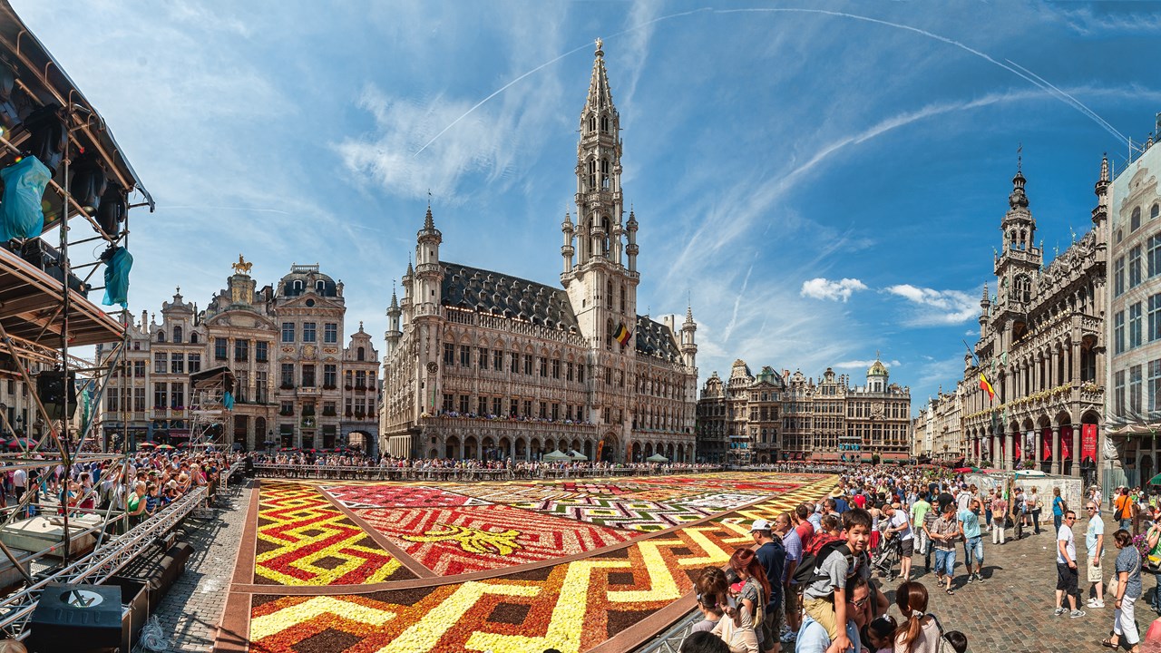 Площадь гран-плас в брюсселе. La bruxelles. La bruxelles. Площадь гранд плас. Брюссель площади города.